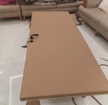 مادة مانعة لتسرب الصوت حول إطار الباب