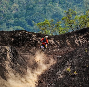 Bali volcano and jungle dirt bike tour