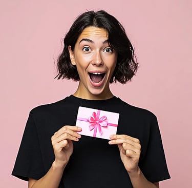 Novia sorprendida por el regalo original de su pareja.