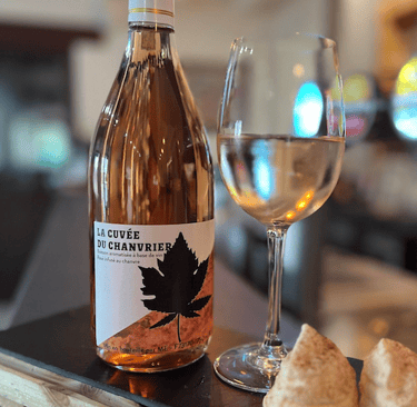 Vin rosé infusé au chanvre