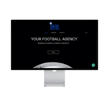 Monitor ordenador mostrando ejemplo de página web hecha por Sandra Roig Marketing