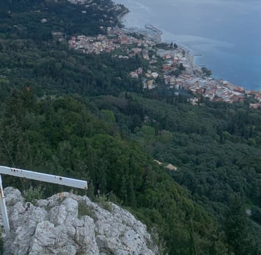Climbing in Stavros Villa Olivia Corfu