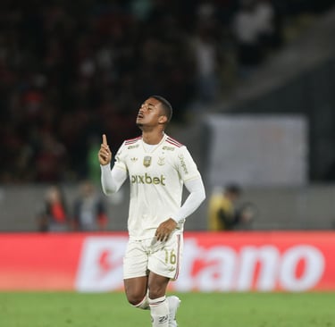 Samu Lino em sua estreia pelo Flamengo.