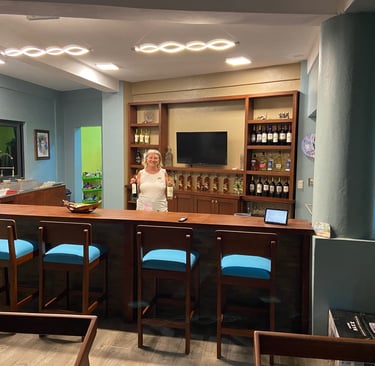 Mama Lola's bar area