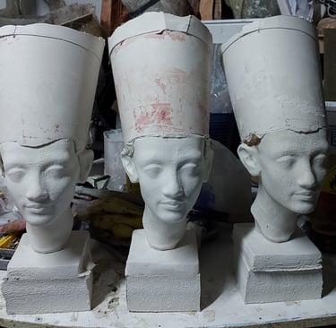 Nefertiti Nefertiti Nefertiti.