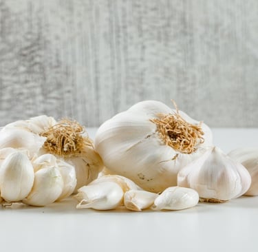 Garlic and Garlic Cloves