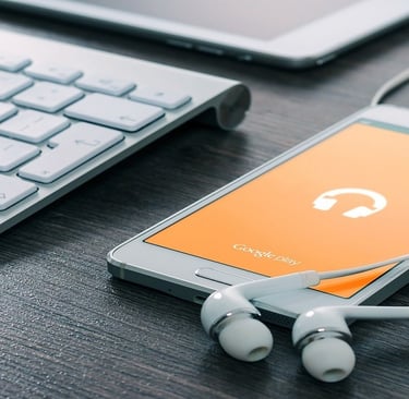 Keypad and Mobile Phone with Earphone