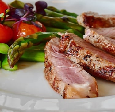 Steak with Vegetables and Tomatoes