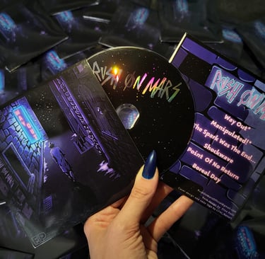 CD de la cover et du back de l'EP Way Out du groupe de rock de Rush On Mars.