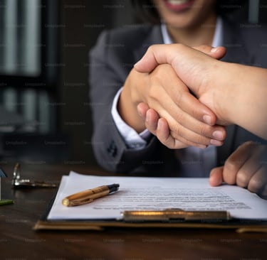 The image shows a handshake related to probate in Brazil