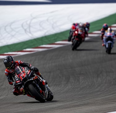 Maverickas Vinalesas Aprilia MotoGP