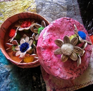 Paper daisy for decorated lidr of circle storage 
