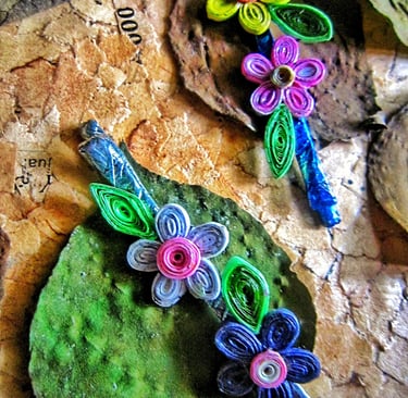 Recycle paper flower quilling in the dry leaf 
