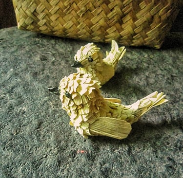 Natural corn husk bird for easter sustainable decor 