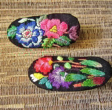 Garden flower embroidery hair clips fro blossom gift 