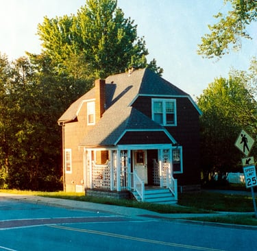 Single-family home in Cleveland’s Broadway–Slavic Village, ideal for fast cash sales and real estate