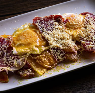 huevos rotos con jamón