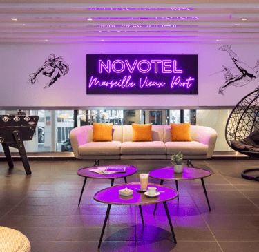 seminaire marseille novotel vieux port lobby