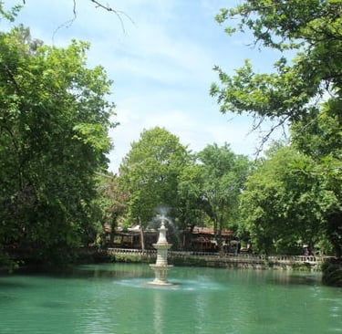 Ayn Zeliha Gölü