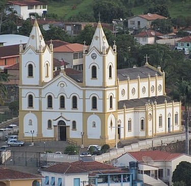 Vista da igreja em Cristina - Minas Gerais