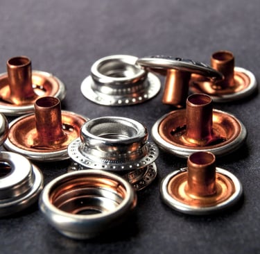 Rongzhiyue: Metal snap fasteners or metal buttons for garments