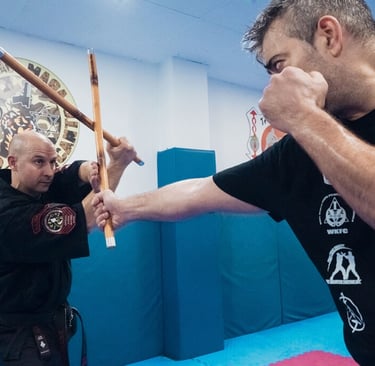 Kali para Perda de Peso: O Guia Completo para Emagrecer com a Arte Marcial Filipina