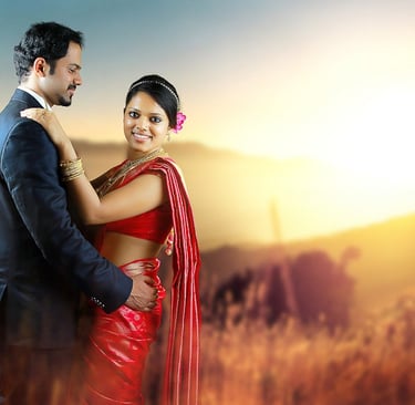 Bride and groom posing for a candid pic in Kerala 