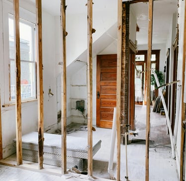 Travaux de rénovation intérieure avec dépose de cloison – préparation de l’espace pour un nouveau cl