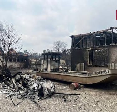 Habitation détruite par l'incendie de Saumos en Gironde, illustrant les dégâts causés aux bâtiments 