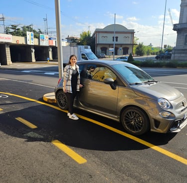 Foto do nosso carro alugado em Verona, na Itália