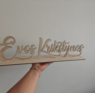 krikstynu uzrasas su vardu ispjautas is faneros