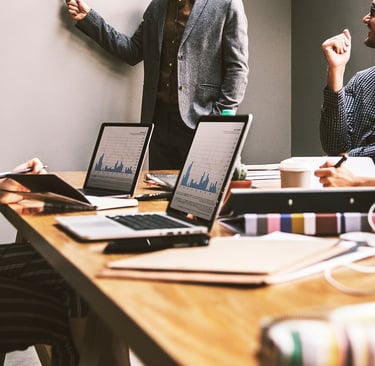 Freelancer vs virtual assistant agency comparison