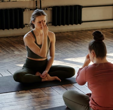 pranayama beim yoga retreat im elbsandsteingebirge november 2024