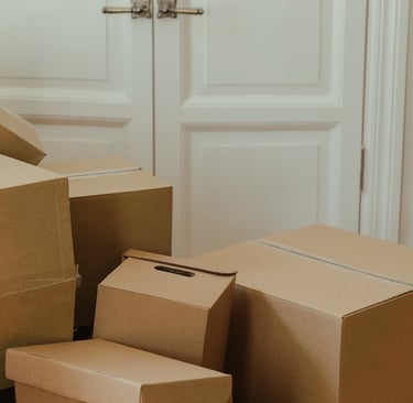 Box my Box Soignies, Stockage pas cher, pile de cartons de stockages
