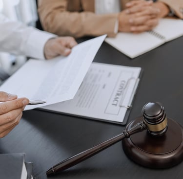 An Experienced Criminal Defense Attorney Explains Your Trial Options to You