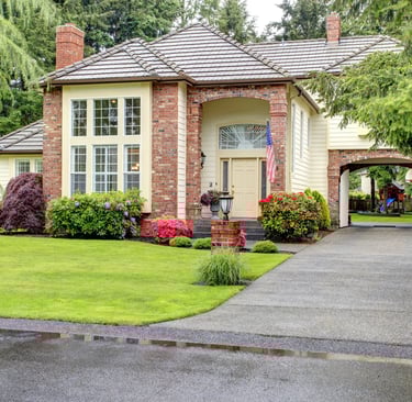 Concrete driveway repair and installation by West Linn Concrete, your trusted concrete repair company.