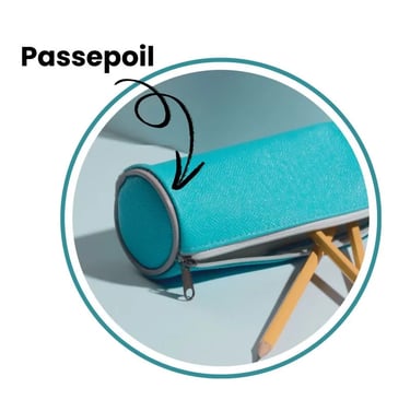 trousse avec du passepoil