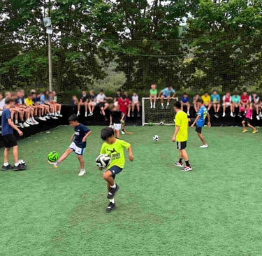 Concurso de toques en una de nuestras actividades en una animación de fútbol en Barcelona