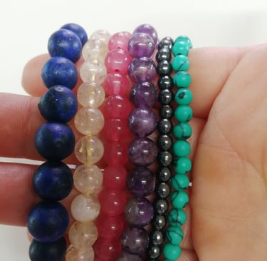 jade bead size comparison showing 4mm 6mm and 8mm necklaces in different colors, handmade jewelry Belle Mexico