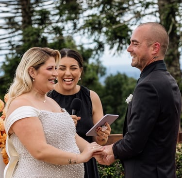 a man and woman getting married in a wedding ceremony noosa hinterland celebrant nikki bowden