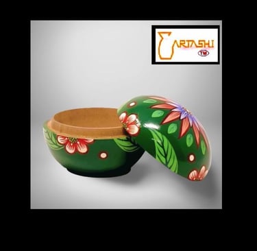 jewelry box for a ring, pendant box.