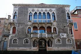 Palazzo Mastelli o del Cammello