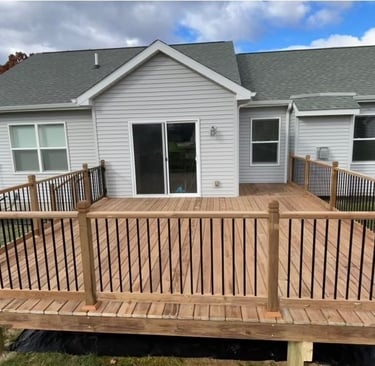 wood deck built in Pinckney MI 