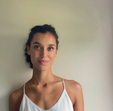 Prof de yoga et voyante à Bruxelles