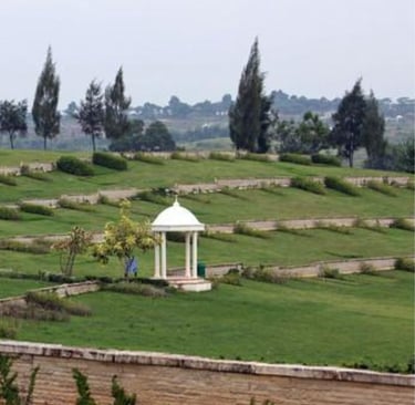 Makam San diego hills memorial karawang dengan landscape lembah hijau 