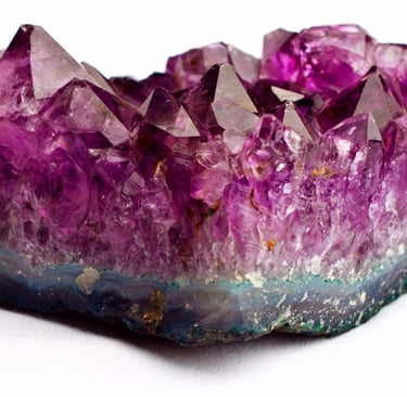 ¿Qué Chakra Activa la Amatista?