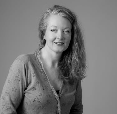 Image of writer Alex Greyson