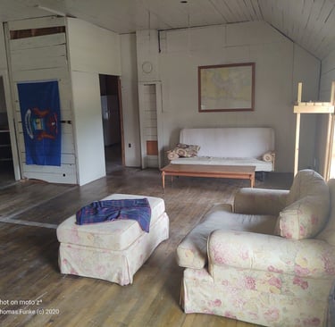 Check out those wood floors! 