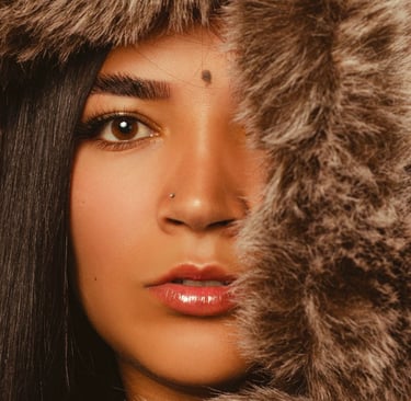 An image of a woman with almond eye shape.