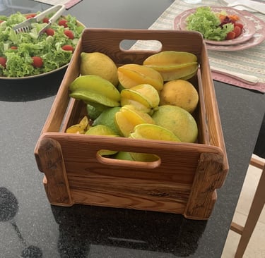 caixinha larga em pinho-de-riga